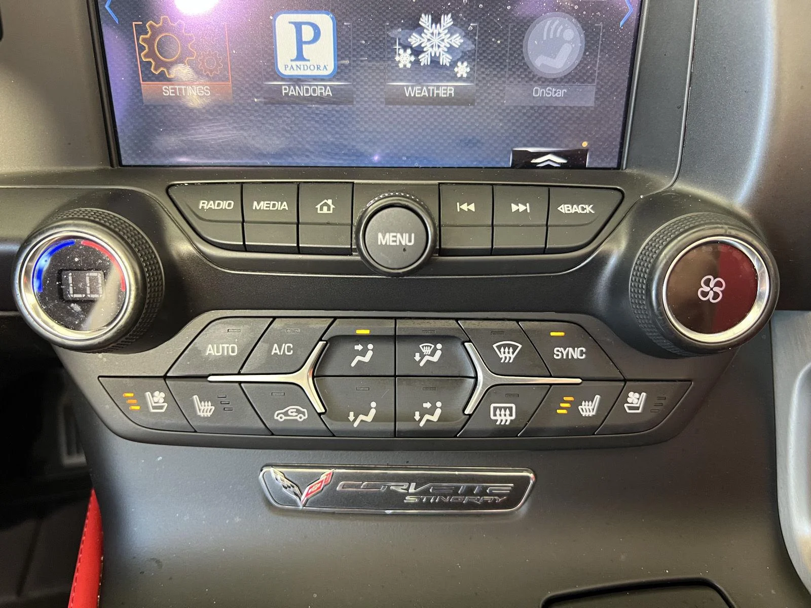 Used 2014 ARCTIC WHITE Chevrolet Z51 3LT image 17