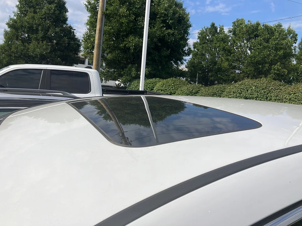 Used 2019 Platinum White Pearl Honda EX image 8