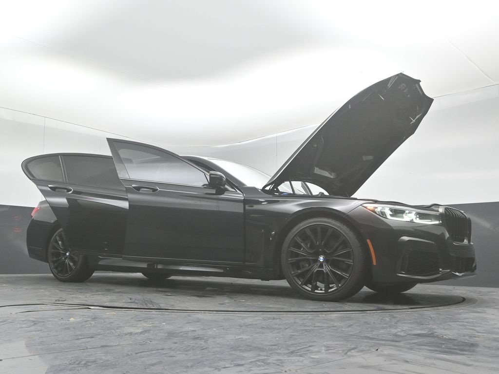 2022 BMW 750LI - Image 51