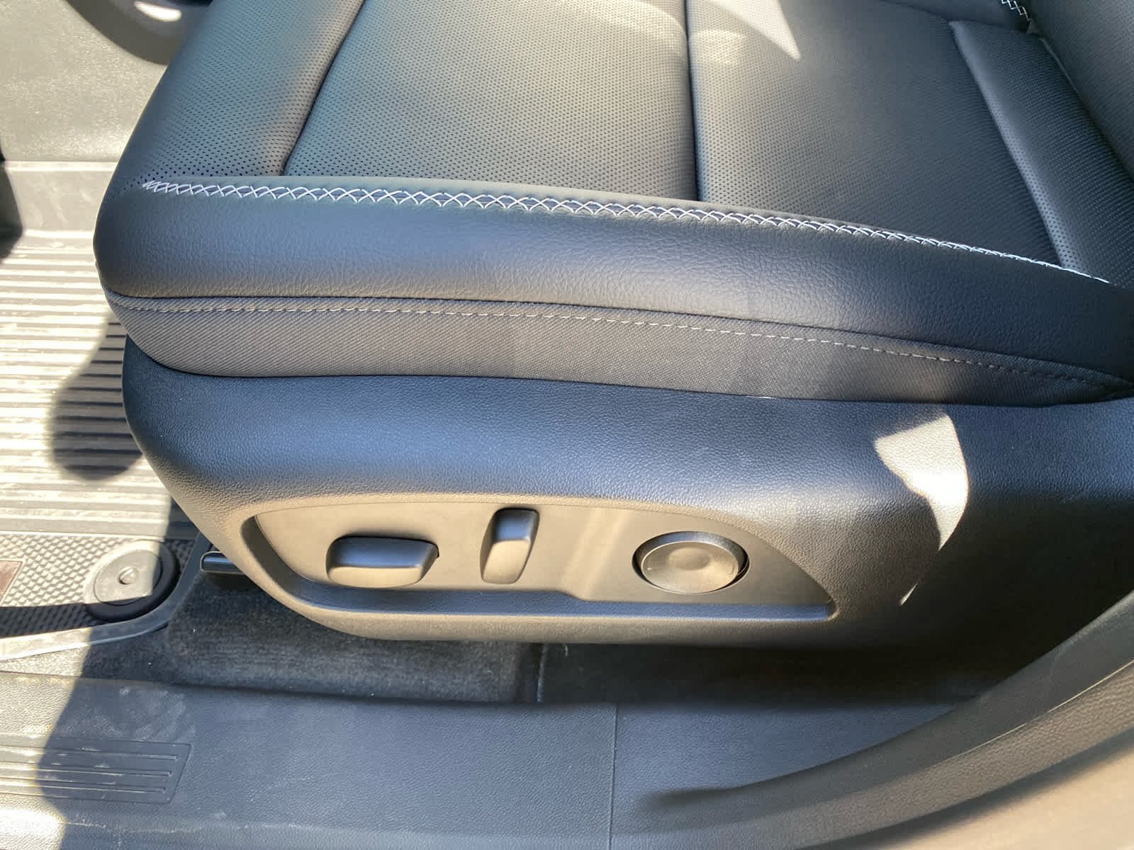New 2027 Downpour Metallic GMC Denali image 11