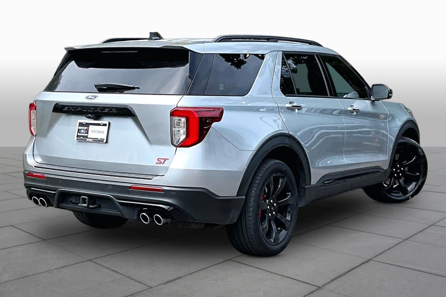 Used 2023 Iconic Silver Ford ST image 13