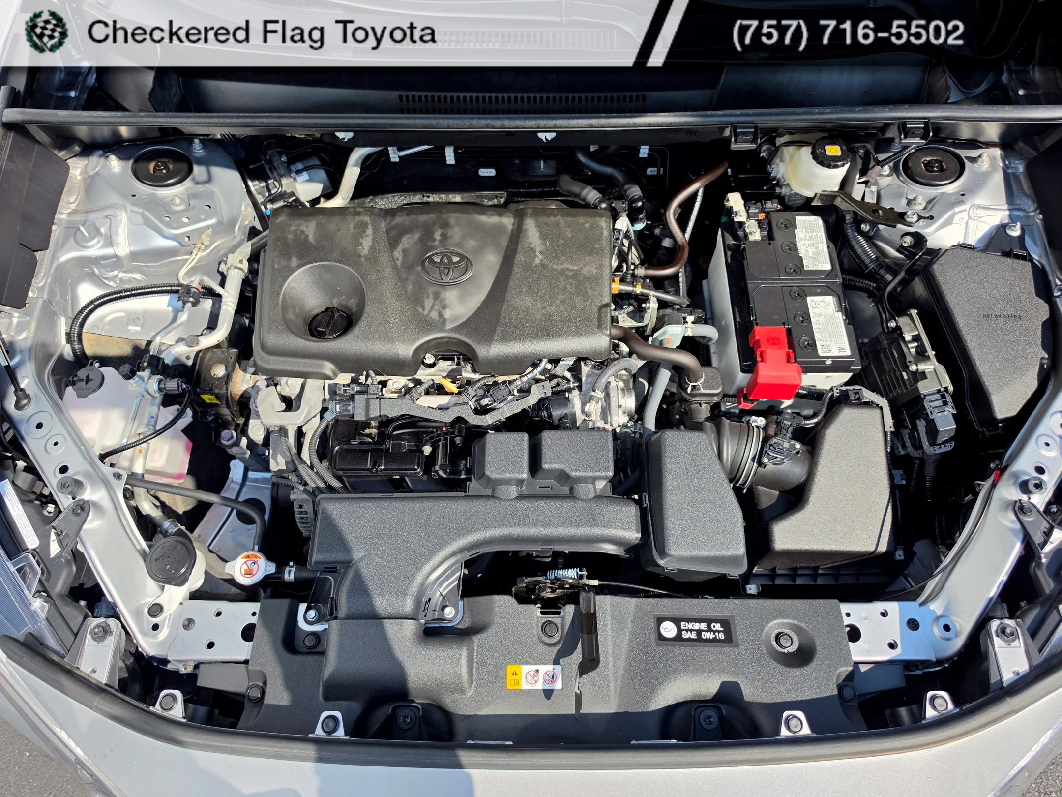 Used 2025 Silver Sky Metallic Toyota XLE image 11