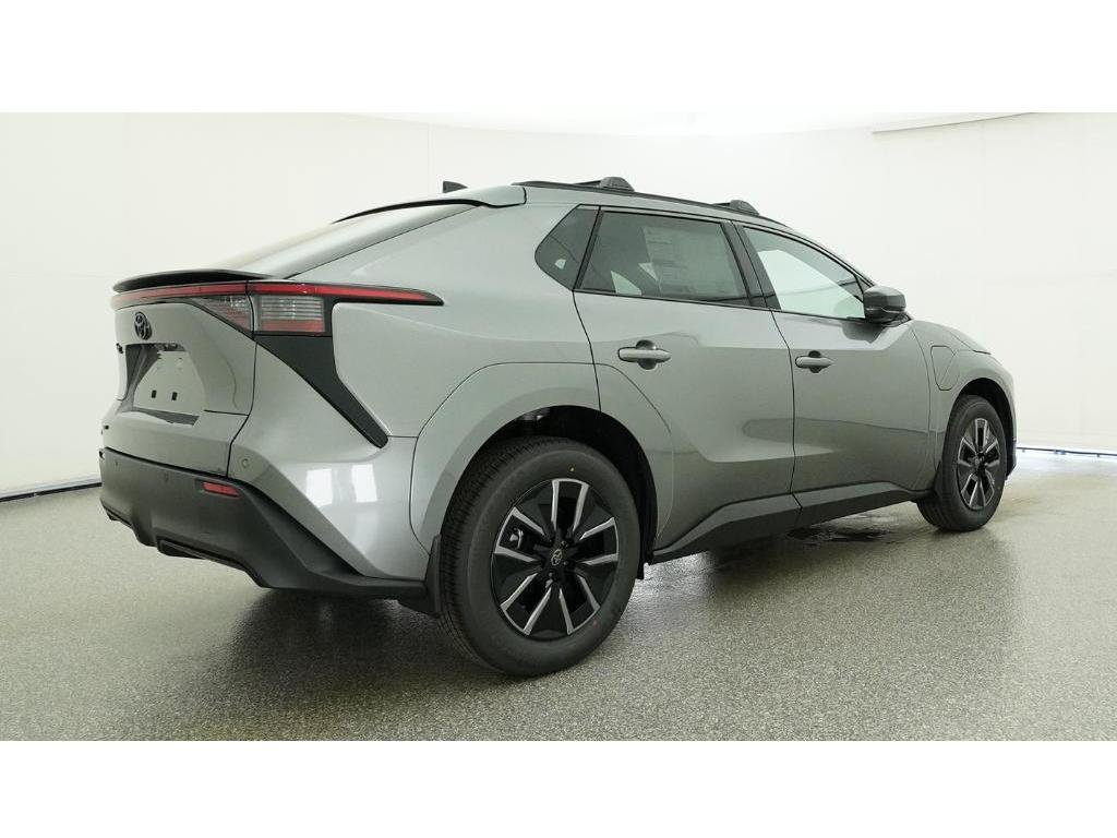 New 2026 Heavy Metal Toyota XLE image 25