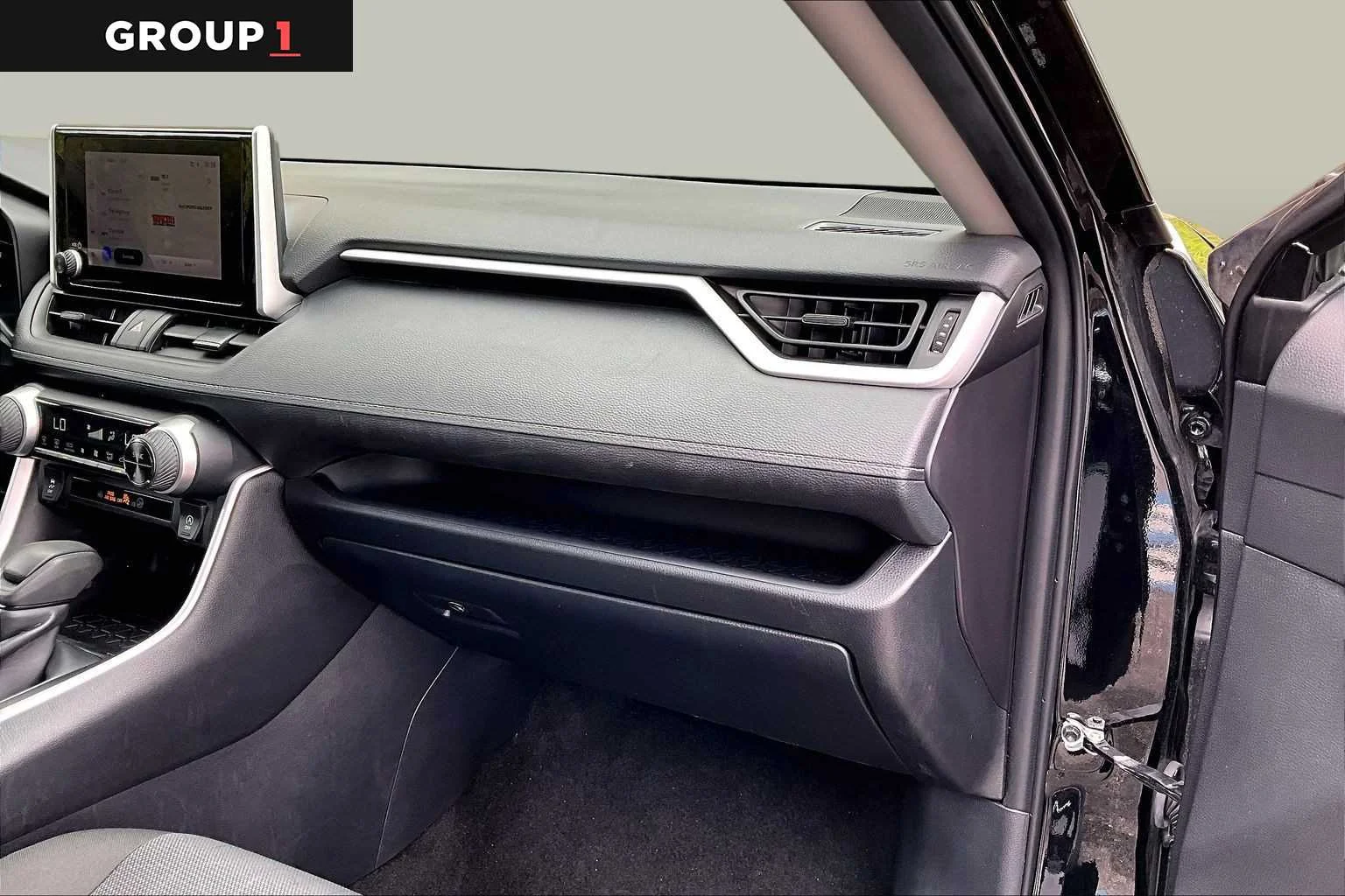 Used 2025 Midnight Black Metallic Toyota XLE image 19
