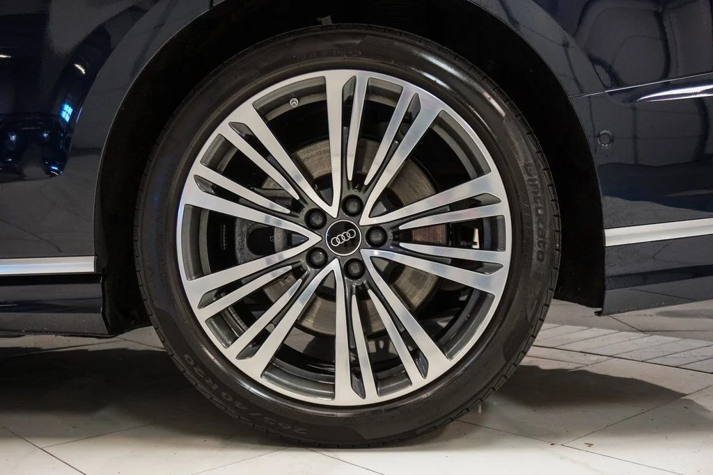 Used 2022 Blue Audi L 55 image 11
