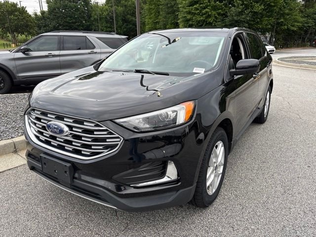 Certified Used 2022 Agate Black Metallic Ford SEL image 4