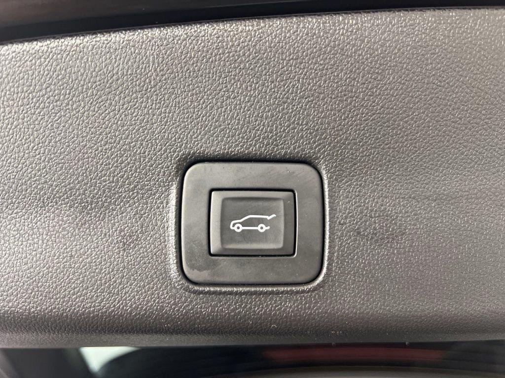 Used 2026 Mosaic Black Metallic Chevrolet ACTIV image 20