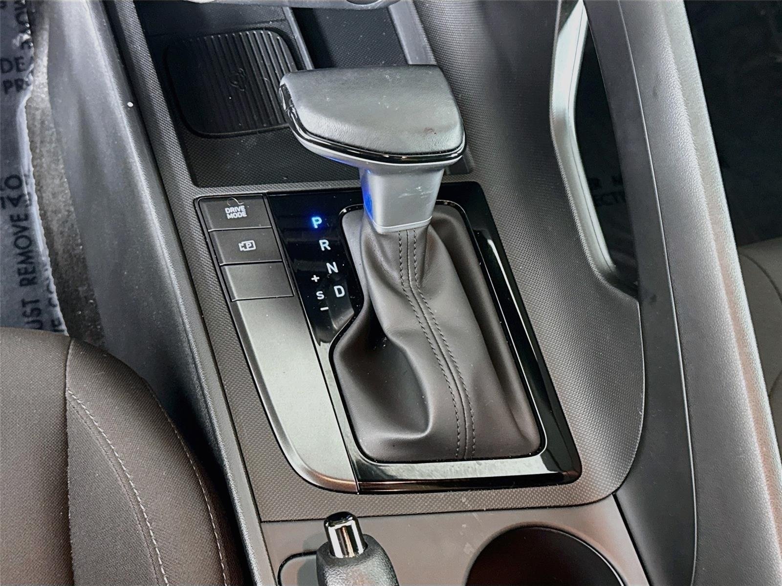 Used 2025 Amazon Gray Hyundai SEL Sport image 17