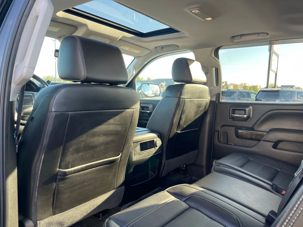 Used 2016 Black GMC Denali image 29