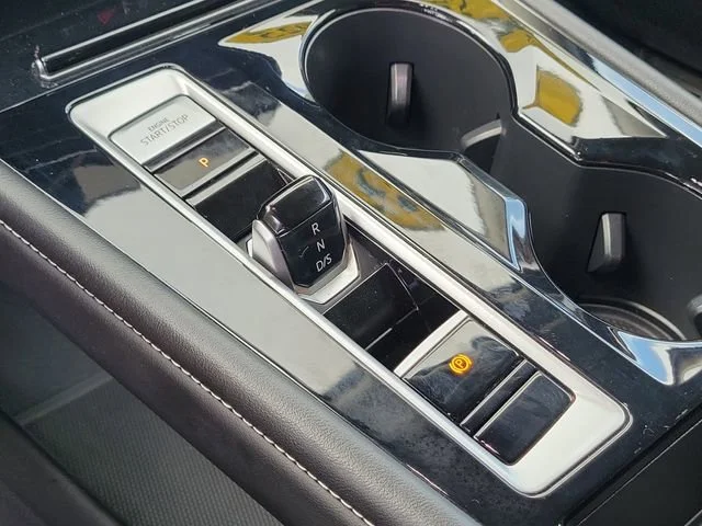2024 Volkswagen Atlas SE w/Tech - Photo 37