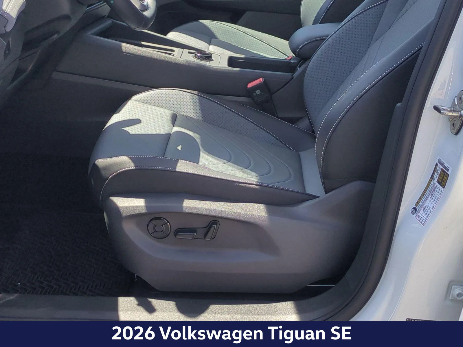New 2026 White/off-white Volkswagen SE image 15