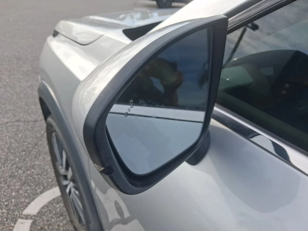 Used 2022 Silver Nissan Platinum image 20