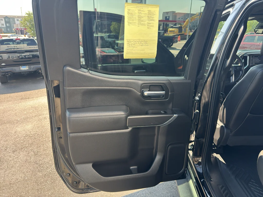 Used 2020 Onyx Black GMC AT4 image 16