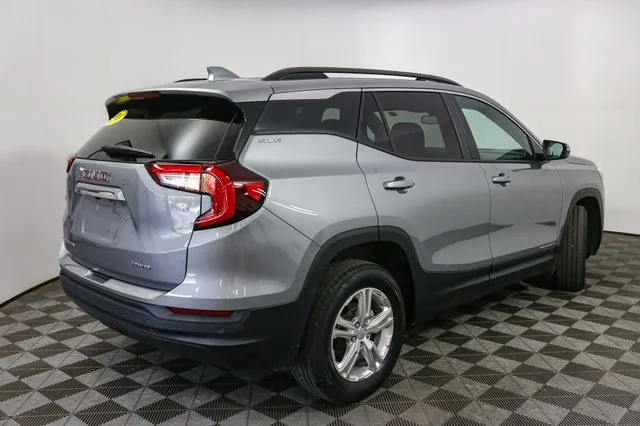 Used 2024 Silver GMC SLE image 13