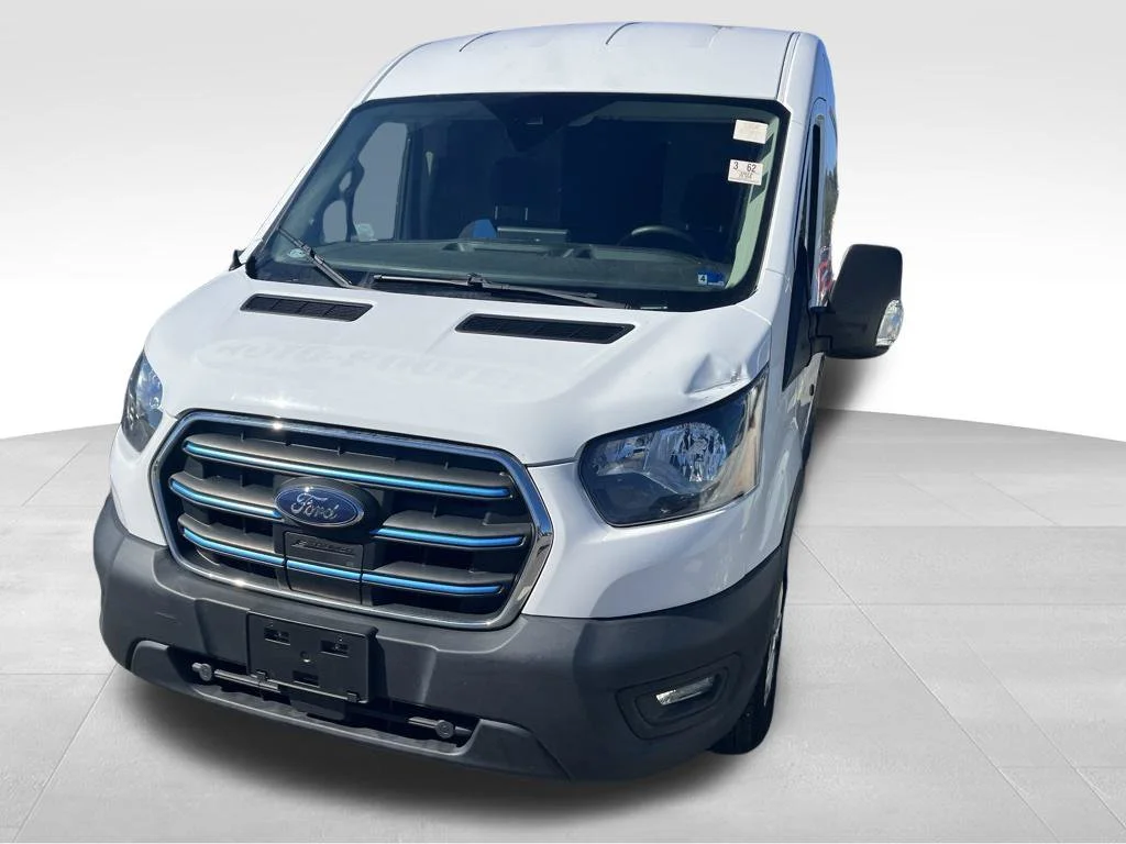 Used 2022 White Ford Base image 9