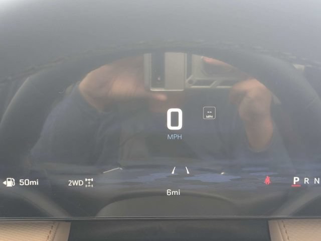 New 2027 Polar White Tricoat Chevrolet ACTIV image 32