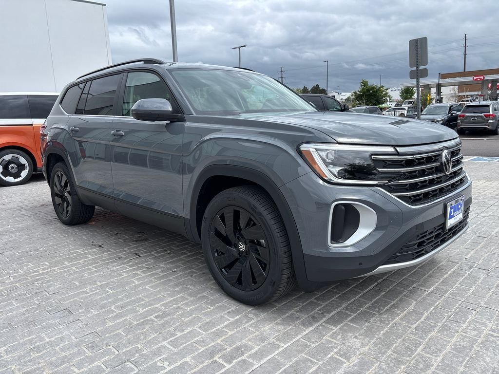 New 2026 Pure Gray Volkswagen SE w/Technology image 7