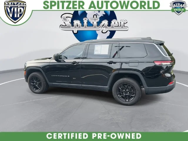 Used 2023 Black Jeep Laredo image 10