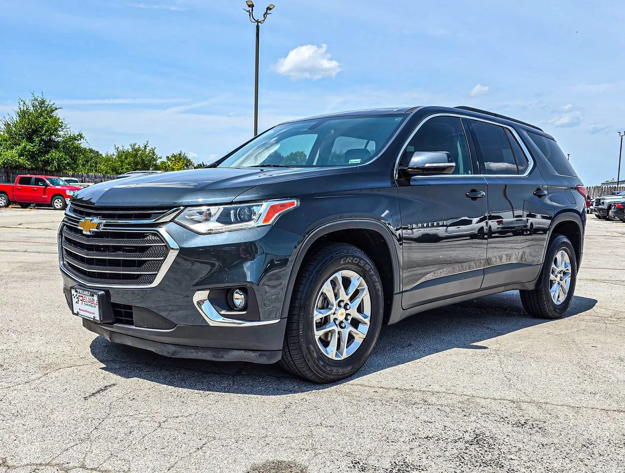 Used 2019 Graphite Chevrolet LT Leather image 2