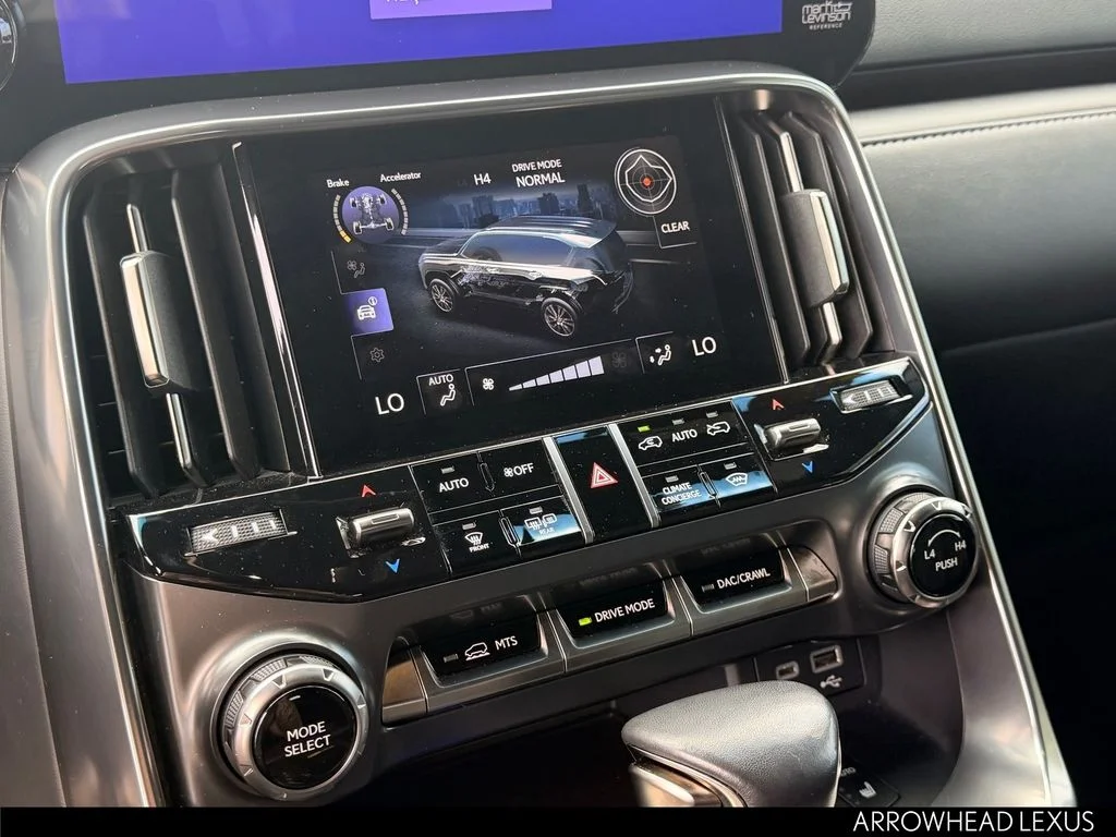 Used 2024 Silver Lexus 600 Premium image 28