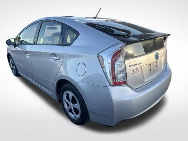 Used 2015 Silver Toyota One image 3
