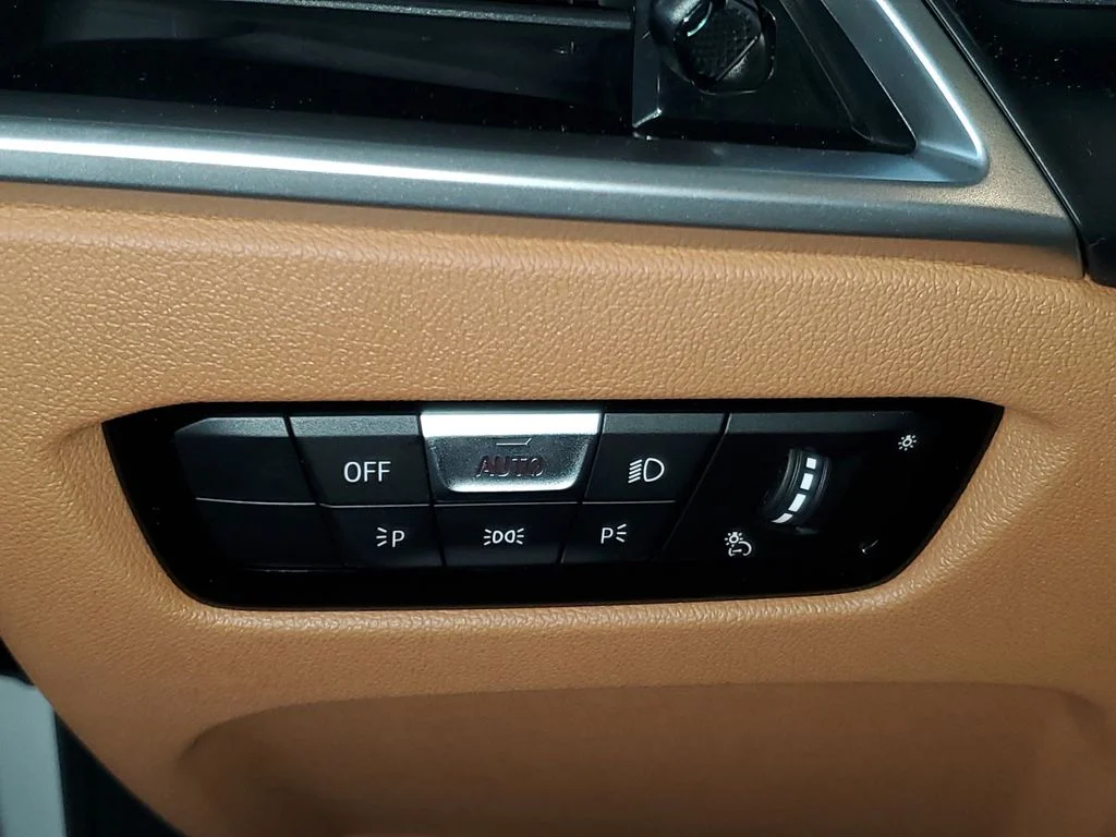 New 2027 White BMW 430i image 16