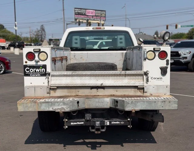 Used 2011 Oxford White Ford XL image 14