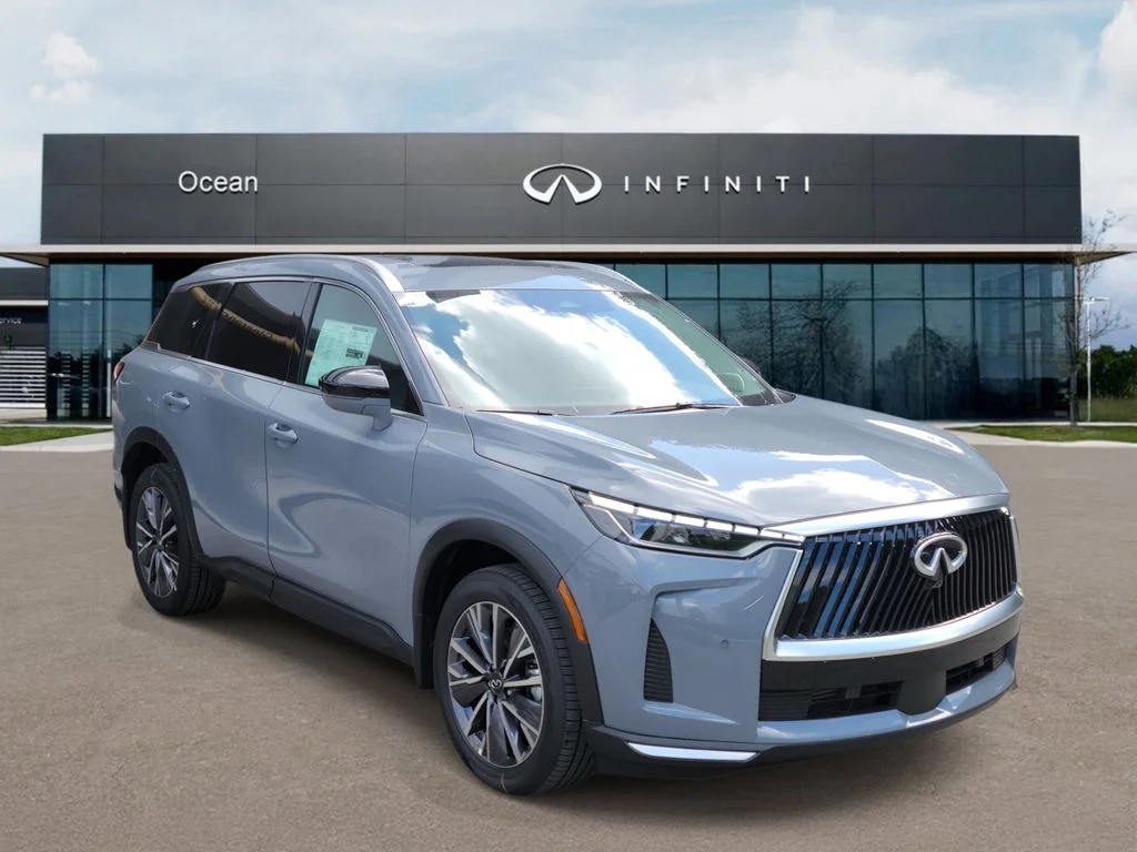 New 2027 HARBOR GRAY INFINITI Luxe FWD image 2