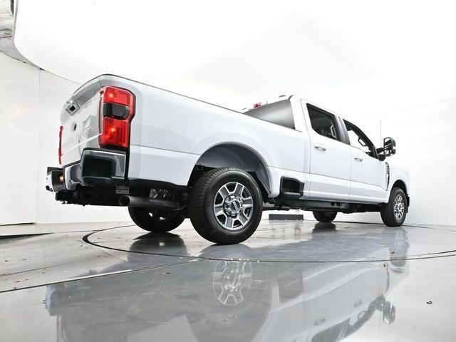 New 2026 Oxford White Ford F-250® Lariat® image 32