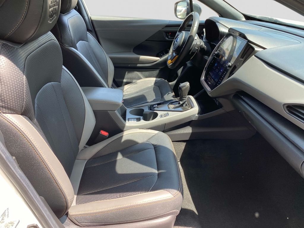 Used 2024 White Subaru Wilderness image 28