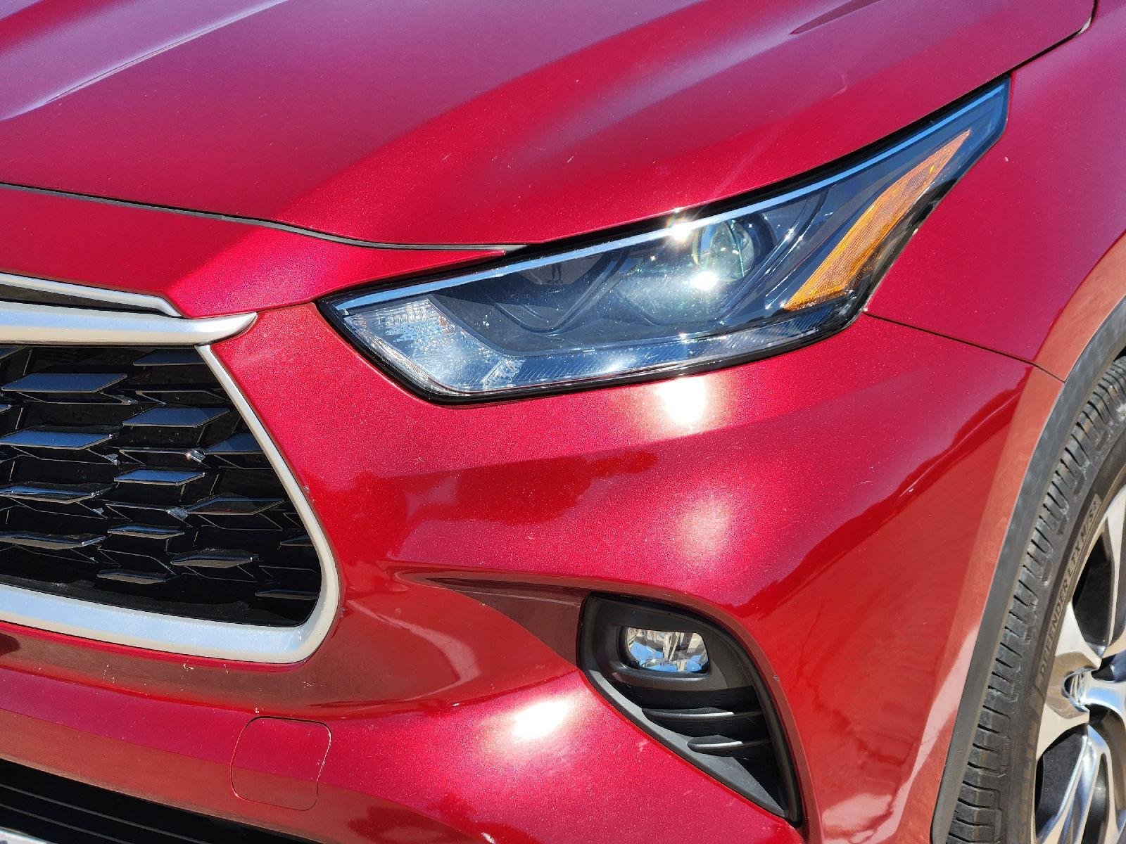 Used 2023 Ruby Flare Pearl Toyota XLE image 7