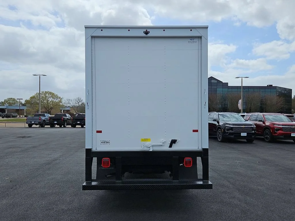 New 2025 Summit White Chevrolet 1WT image 11