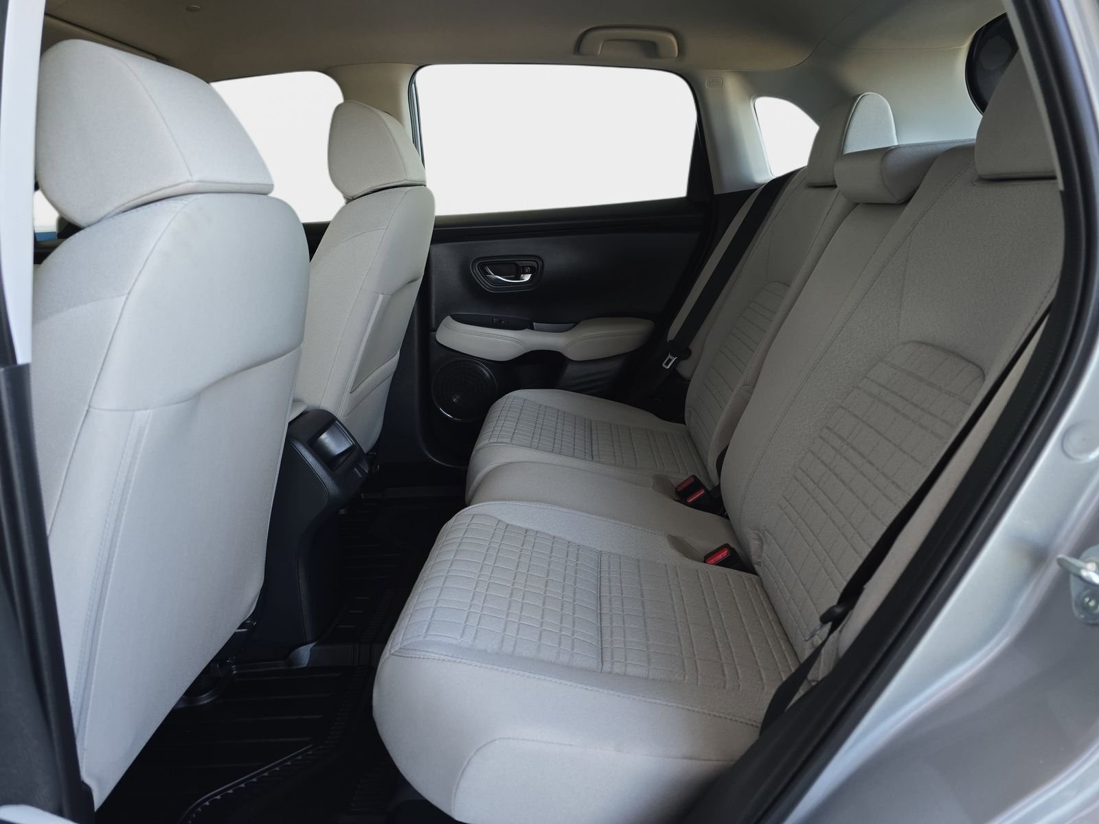 Used 2025 Silver Honda LX image 16