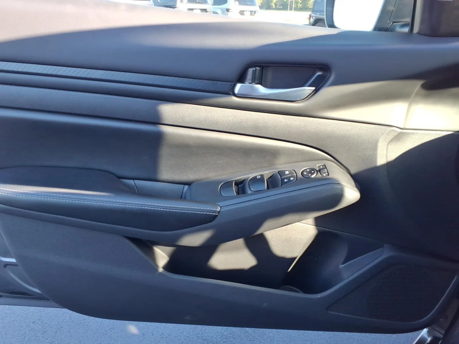 Used 2025 Gun Metallic Nissan SV image 22