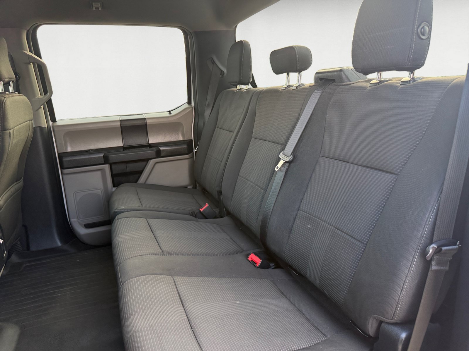 Used 2019 Oxford White Ford XL image 13