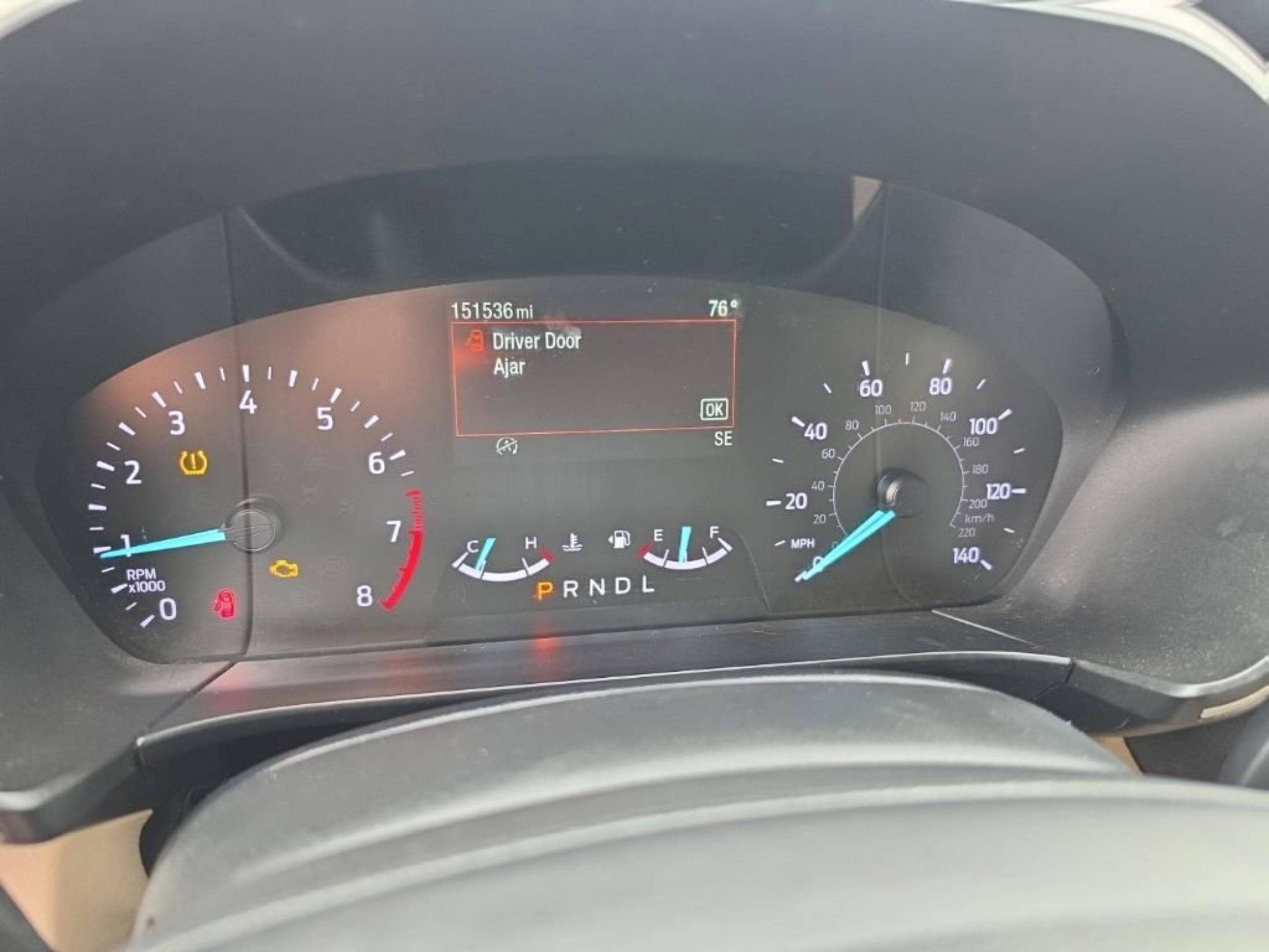 Used 2020 Red Ford SE image 15