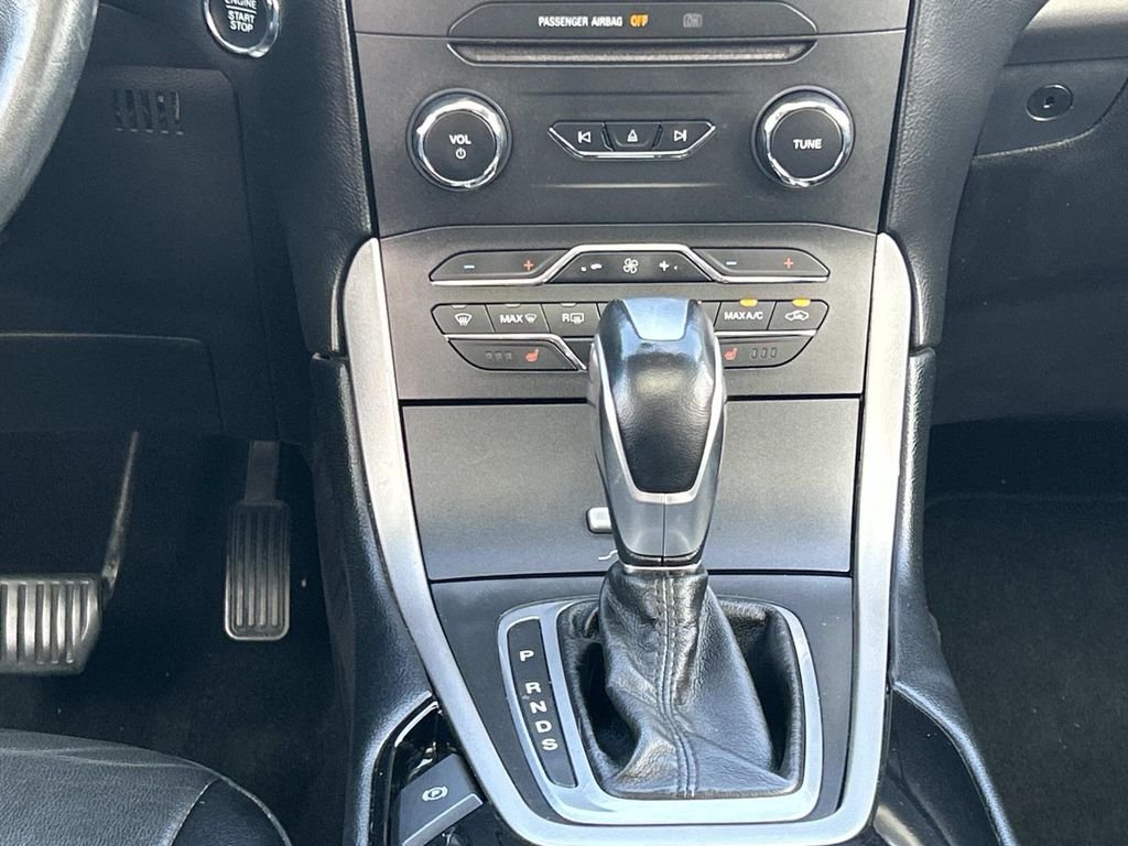 Used 2016 Ingot Silver Ford SEL image 16
