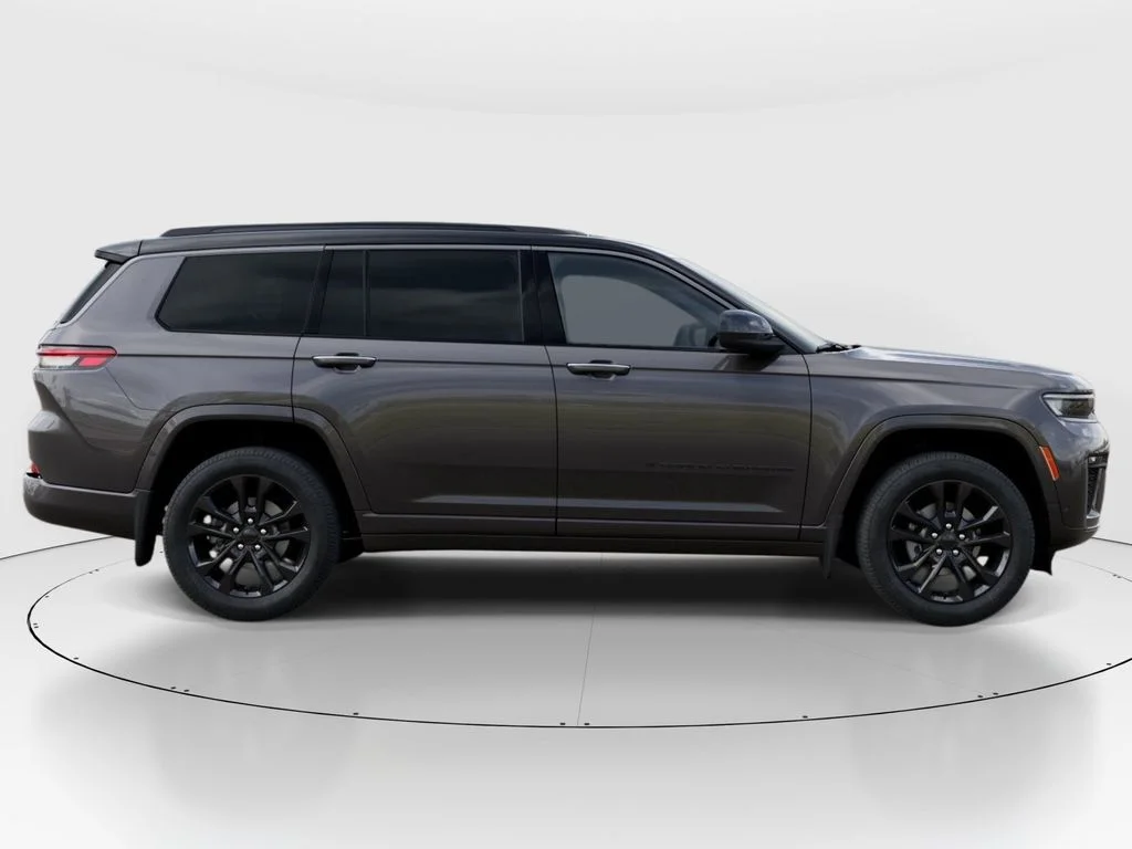 New 2026 Baltic Gray Metallic Clear-Coat Exterior Paint Jeep Limited Reserve image 23