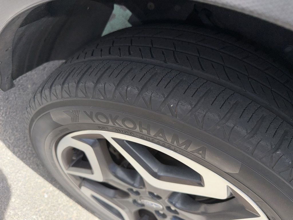 Used 2019 Gray Subaru 2.0i Limited image 13