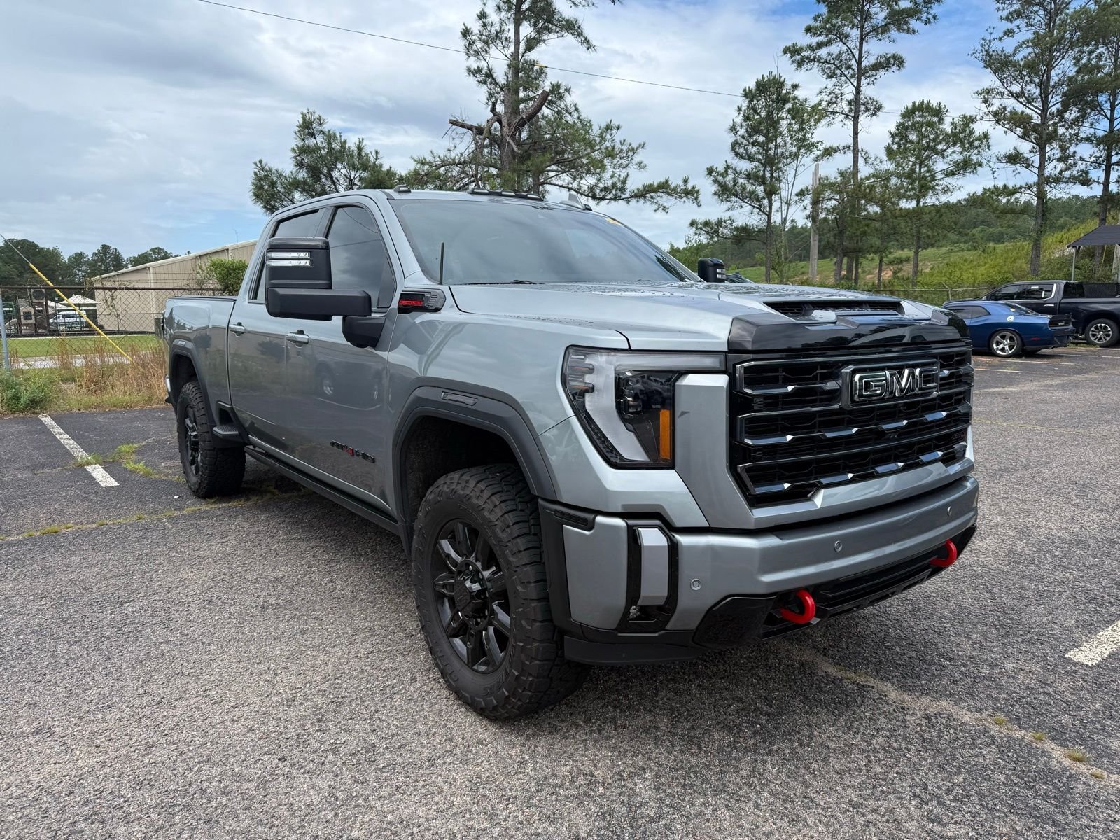 2024 GMC Sierra 4WD Crew Cab Standard Box AT4's photo