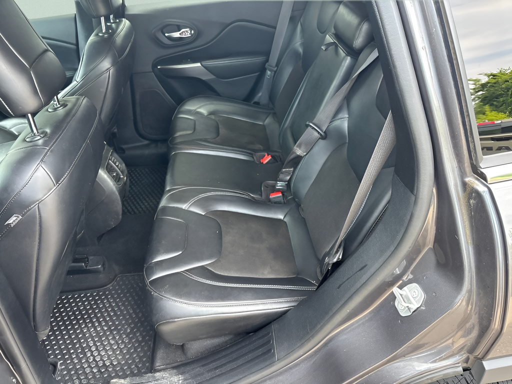 Certified Used 2020 Gray Jeep Latitude Plus image 10