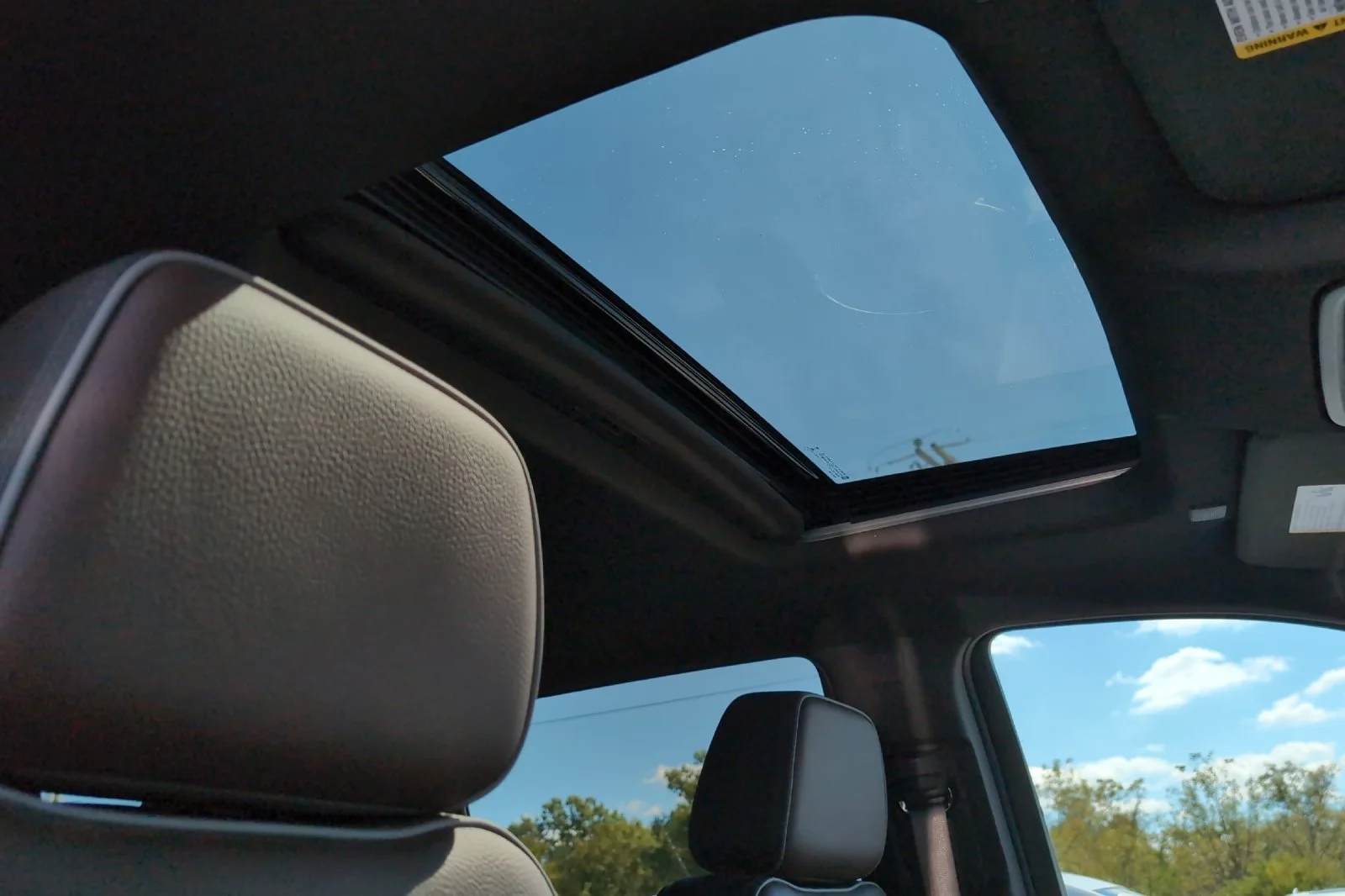 Used 2023 VOLCANIC RED TINTCOAT GMC Denali image 17