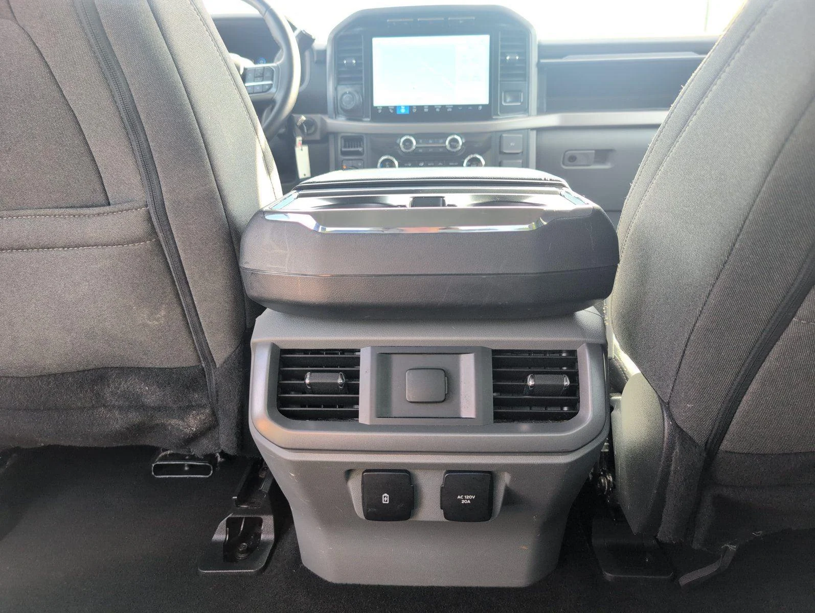 Used 2024 Iconic Silver Ford XLT image 32