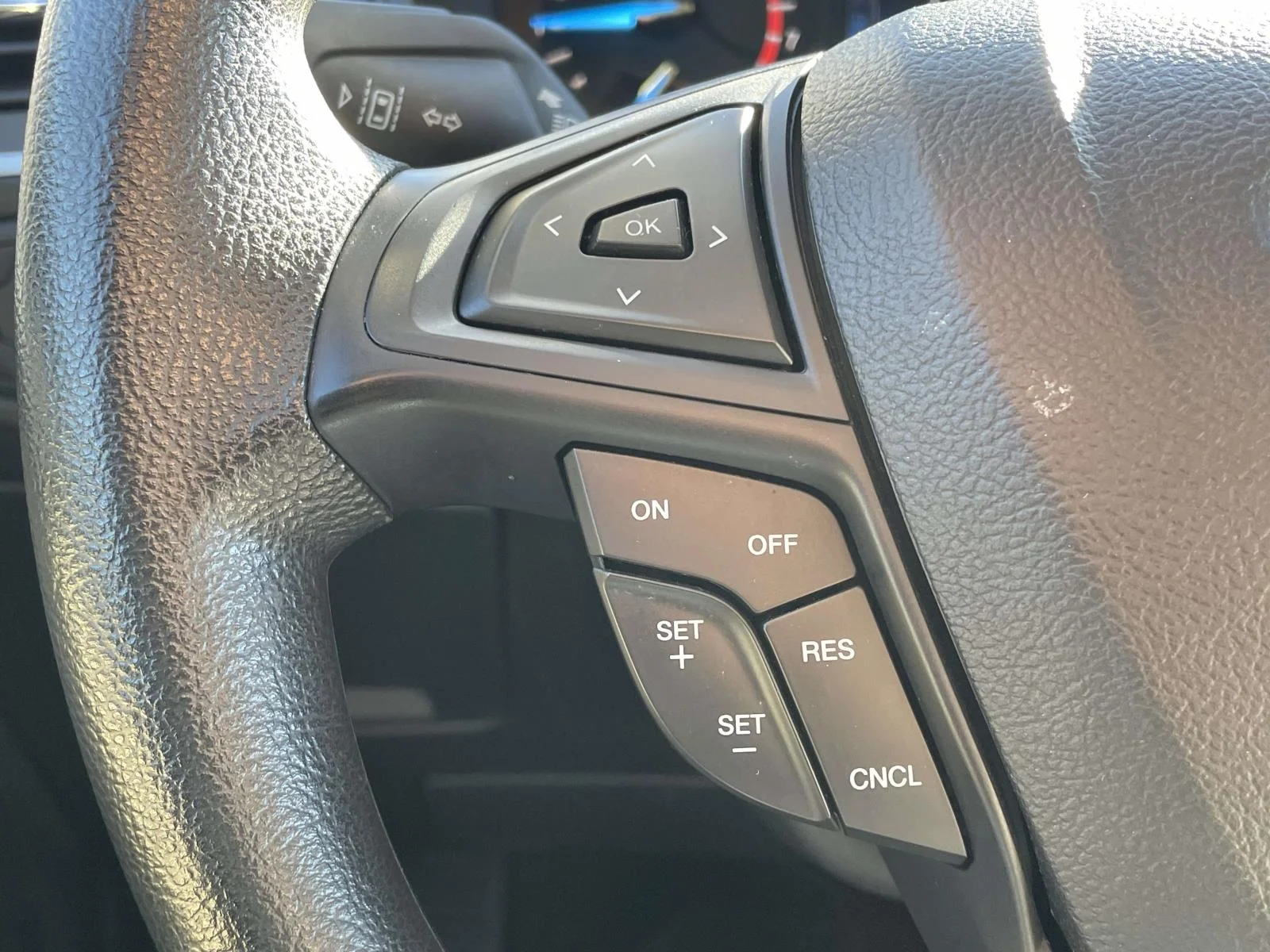 Used 2020 Magnetic Metallic Ford SE image 10