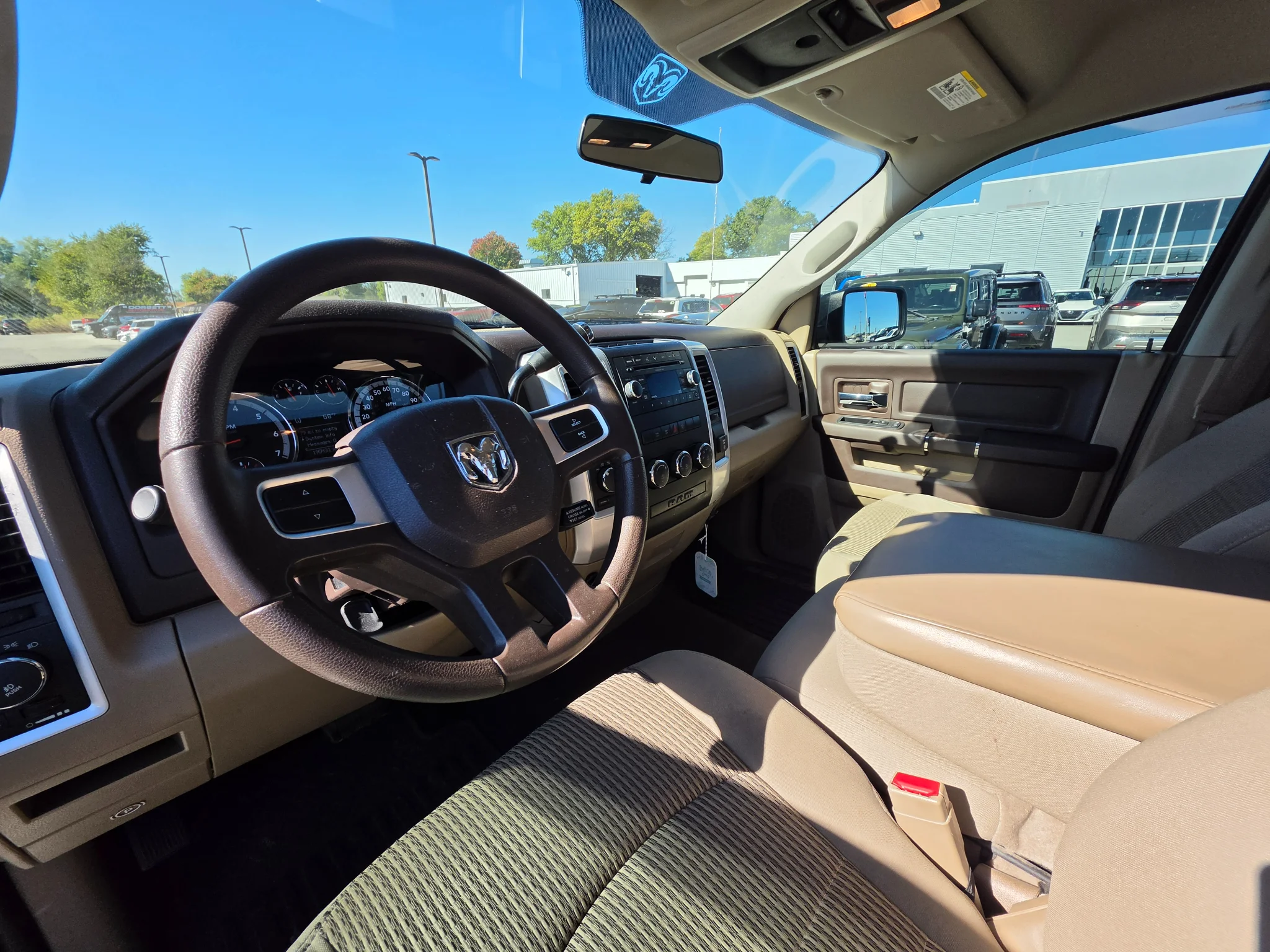 Used 2009 Austin Tan Pearlcoat Dodge SLT image 13