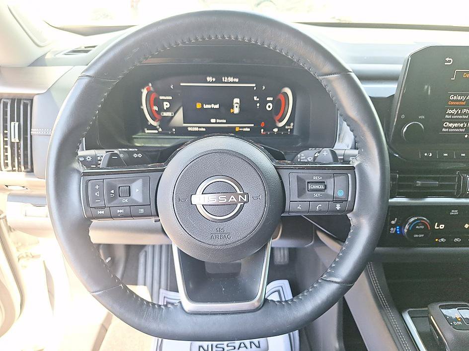 Used 2023 Pearl White Tricoat Nissan Platinum image 13