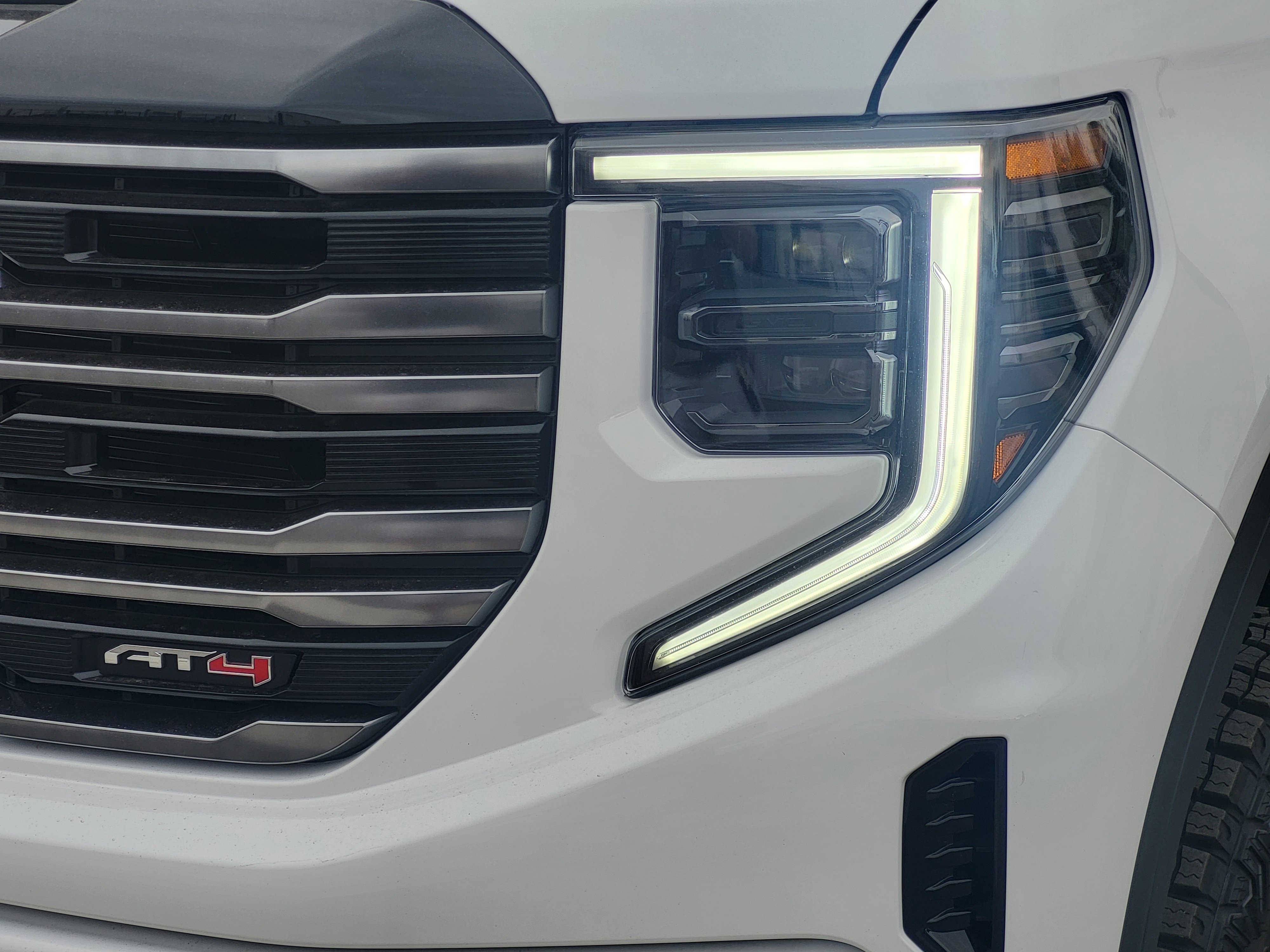 New 2026 Summit White GMC AT4 image 7