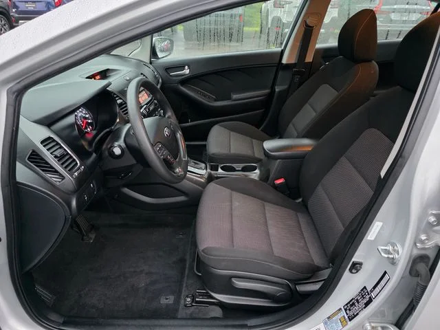 Used 2017 Silky Silver Kia LX image 15