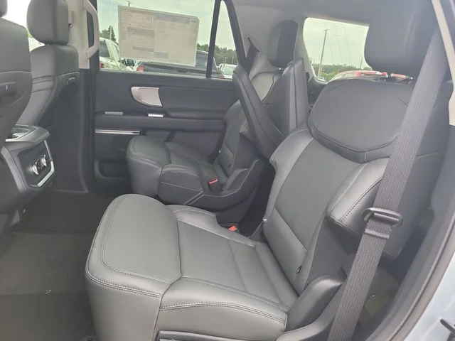 New 2027 Gray Metallic Ford Active image 15