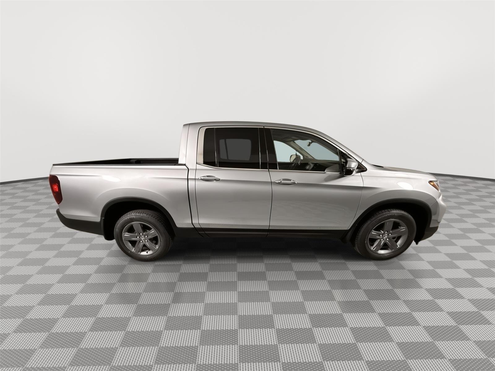 Used 2021 Lunar Silver Metallic Honda RTL-E image 15